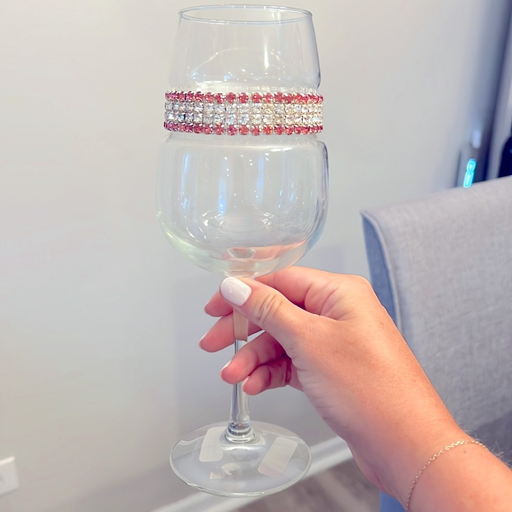 Cooper’s hawks pink/silver bling wine glass